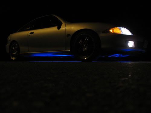 IMAGE: http://i41.photobucket.com/albums/e256/blinddemonz/My%20Car/Underglow/underglow3.jpg