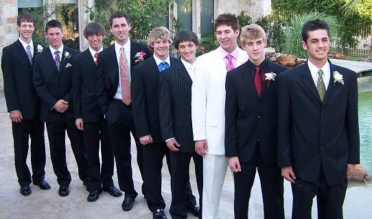 re: PROM PICTURES