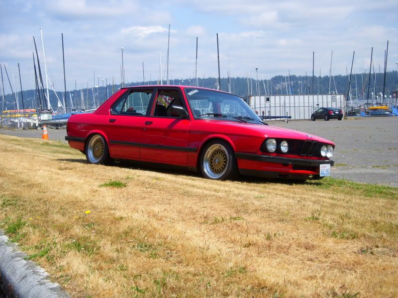 That one is Evan's E28 He put the euro bumpers on after the crash 