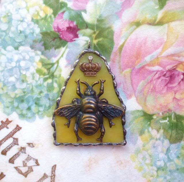 Vintage Stained Glass Queen Bee Pendant
