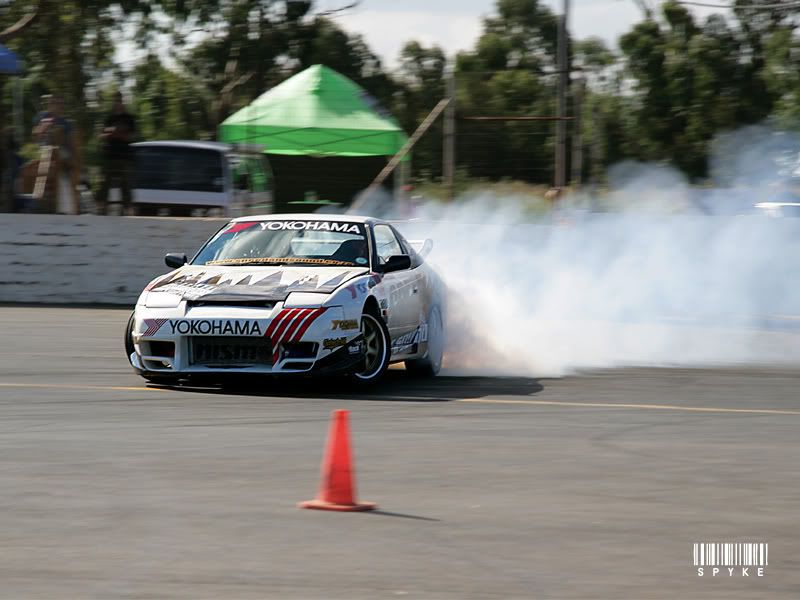 Nissan Skyline R33 Drifting. Skyline R33 RB25DET motor