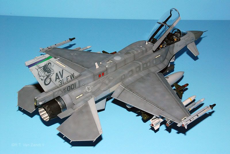 F16GSF08.jpg