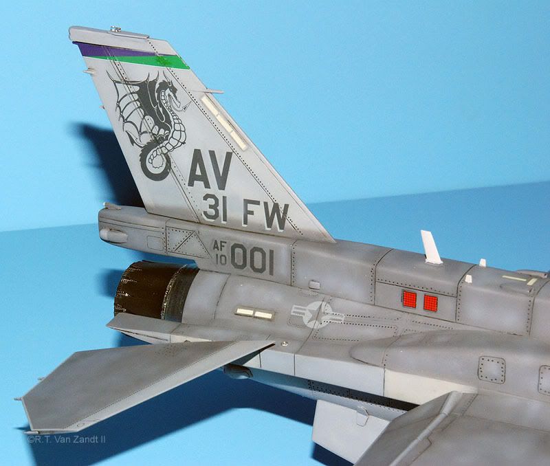 F16GSF11.jpg