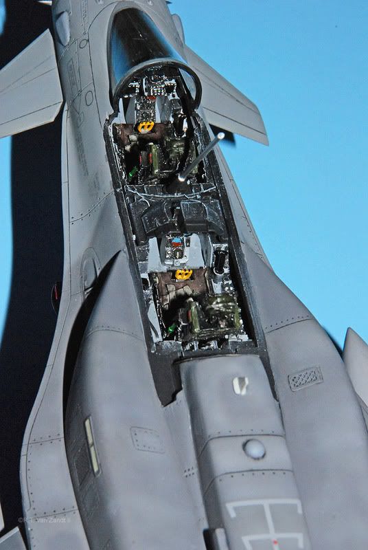 F16GSF16.jpg