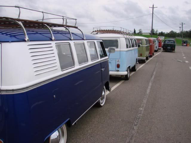http://i41.photobucket.com/albums/e288/Myvwpics2006/Kombi1.jpg http://i41.photobucket.com/albums/e288/Myvwpics2006/Kombi1.jpg
