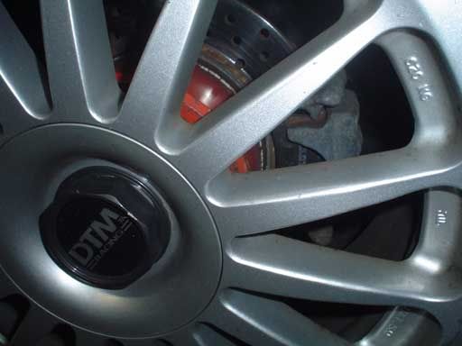 http://i41.photobucket.com/albums/e288/Myvwpics2006/RearventilatedPorschedisks.jpg