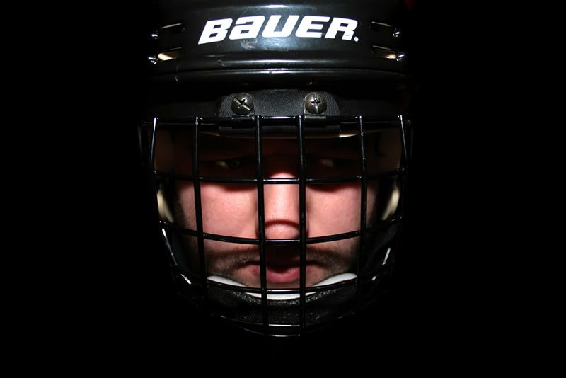 IMAGE: http://i41.photobucket.com/albums/e293/MMSR/MeHelmet.jpg