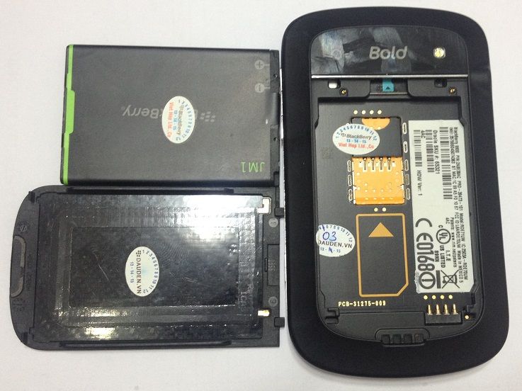 Cần bán 01 BlackBerry 9900 AT&T Used giá 2.000.000 đ