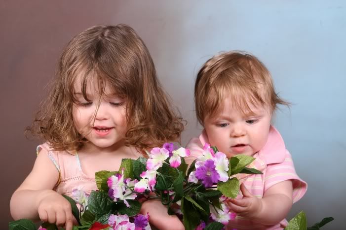 IMAGE: http://i41.photobucket.com/albums/e296/Natsbabies/test0022.jpg