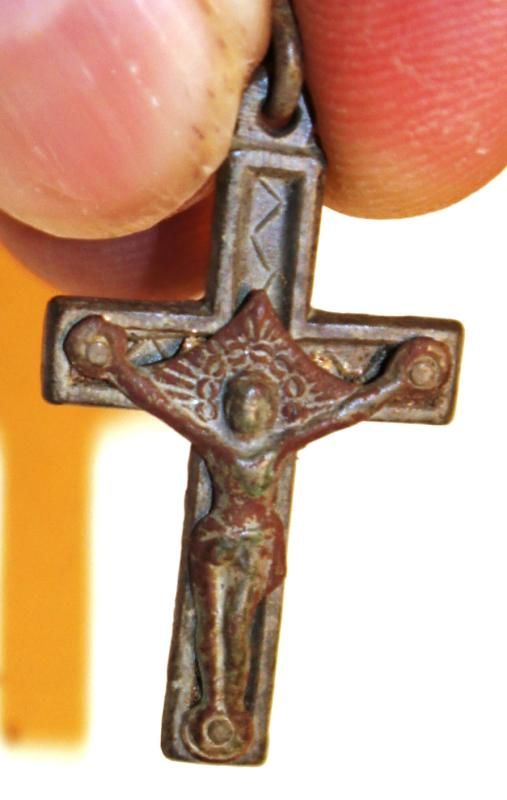 Cross4.jpg