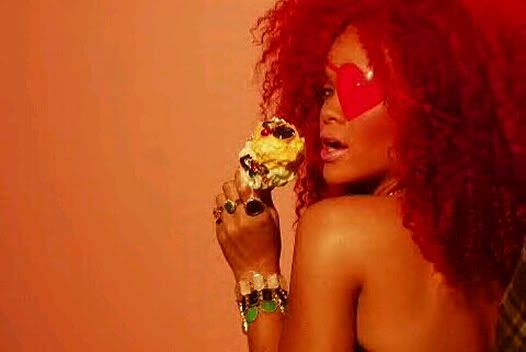 20110121rihanna-4.jpg