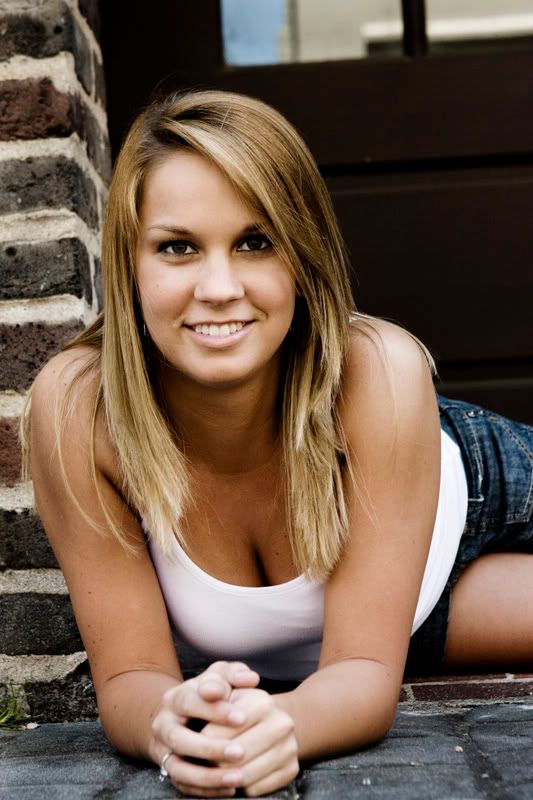 IMAGE: http://i41.photobucket.com/albums/e300/vickij89/IMG_2391-1.jpg