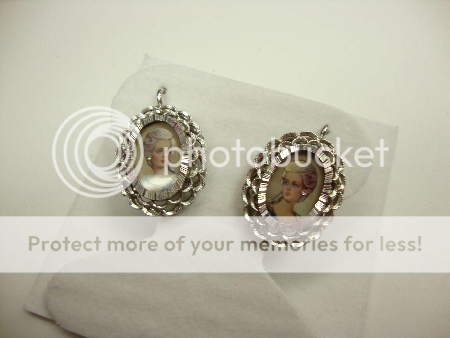 Solid 14 K White Gold Cameo Picture Earrings  