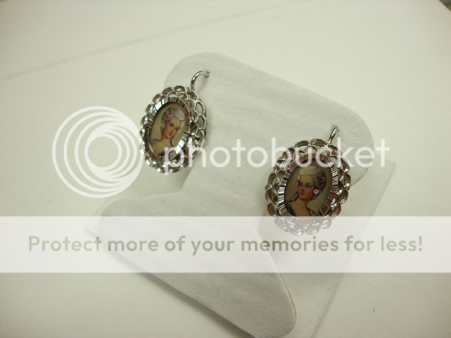 Solid 14 K White Gold Cameo Picture Earrings  